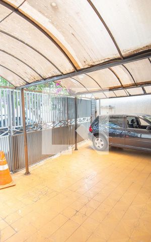 Casa para alugar com 400m², 6 quartos e 4 vagas Casa para alugar com 400m², 6 quartos e 4 vagasGaragem