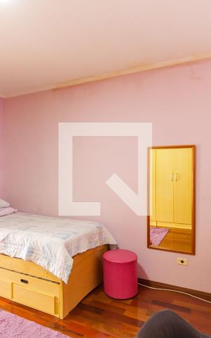 Casa à venda com 230m², 3 quartos e 2 vagas Casa à venda com 230m², 3 quartos e 2 vagasQuarto 1