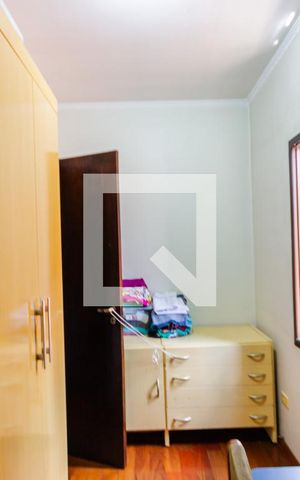 Casa à venda com 230m², 3 quartos e 2 vagas Casa à venda com 230m², 3 quartos e 2 vagasQuarto 2