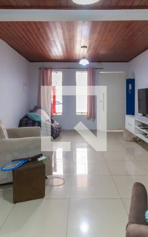 Casa de condomínio à venda com 120m², 3 quartos e 1 vaga Casa de condomínio à venda com 120m², 3 quartos e 1 vagaSala