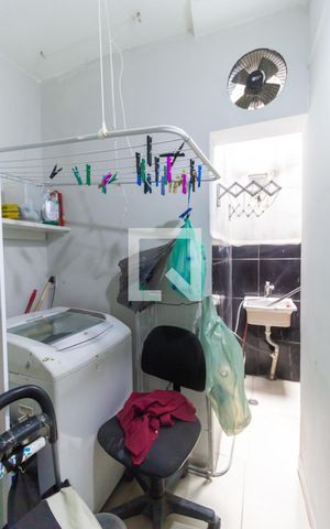 Casa de condomínio à venda com 120m², 3 quartos e 1 vaga Casa de condomínio à venda com 120m², 3 quartos e 1 vagaLavanderia