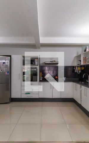 Casa de condomínio à venda com 120m², 3 quartos e 1 vaga Casa de condomínio à venda com 120m², 3 quartos e 1 vagaCozinha