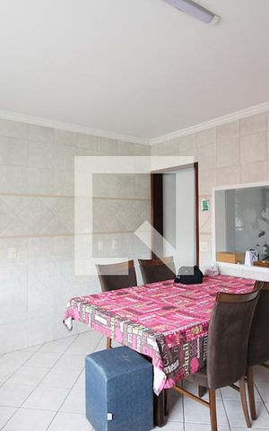 Casa à venda com 266m², 3 quartos e 5 vagasCozinha 
