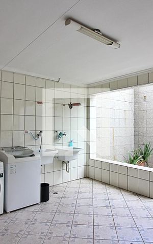 Casa à venda com 266m², 3 quartos e 5 vagasÁrea de Serviço