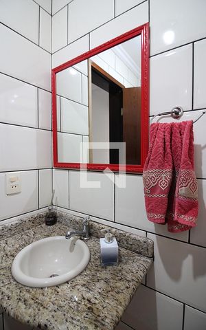 Casa à venda com 266m², 3 quartos e 5 vagasLavabo 2