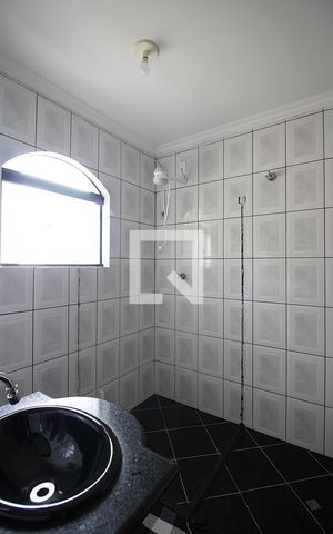 Casa à venda com 266m², 3 quartos e 5 vagasSuíte 1 Banheiro