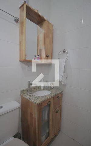 Casa à venda com 89m², 2 quartos e 2 vagasBanheiro da Suíte