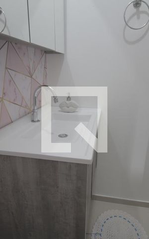 Casa à venda com 89m², 2 quartos e 2 vagasLavabo
