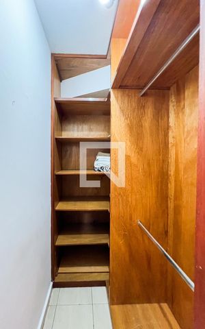 Apartamento à venda com 46m², 1 quarto e 1 vaga Apartamento à venda com 46m², 1 quarto e 1 vagaCloset