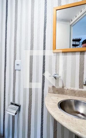 Apartamento à venda com 46m², 1 quarto e 1 vaga Apartamento à venda com 46m², 1 quarto e 1 vagaLavabo