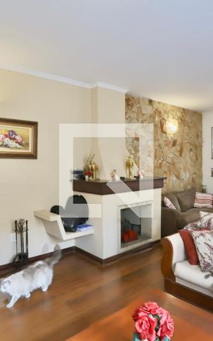 Casa à venda com 450m², 4 quartos e 7 vagas Casa à venda com 450m², 4 quartos e 7 vagasSala 1