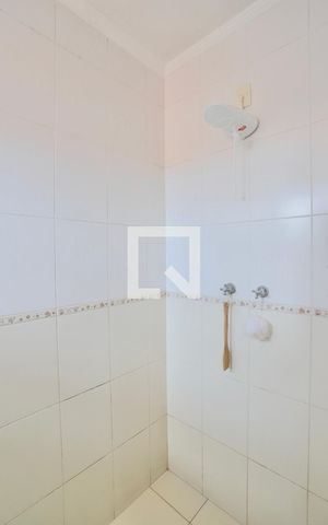 Casa à venda com 450m², 4 quartos e 7 vagas Casa à venda com 450m², 4 quartos e 7 vagasQuarto 1