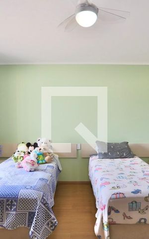 Casa à venda com 450m², 4 quartos e 7 vagas Casa à venda com 450m², 4 quartos e 7 vagasQuarto 1