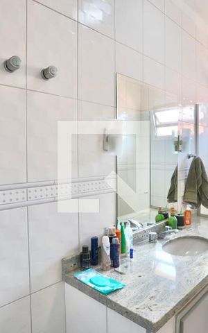 Casa à venda com 450m², 4 quartos e 7 vagas Casa à venda com 450m², 4 quartos e 7 vagasBanheiro do Quarto 2