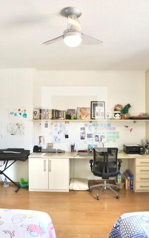 Casa à venda com 450m², 4 quartos e 7 vagas Casa à venda com 450m², 4 quartos e 7 vagasQuarto 1