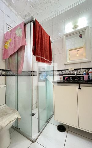 Casa de condomínio à venda com 140m², 4 quartos e 3 vagas Casa de condomínio à venda com 140m², 4 quartos e 3 vagasBanheiro da Suíte 1