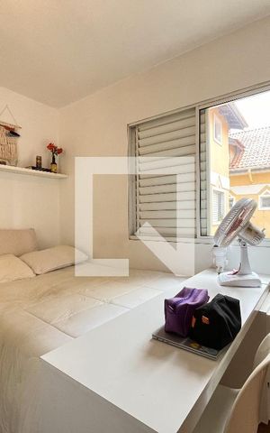 Casa de condomínio à venda com 140m², 4 quartos e 3 vagas Casa de condomínio à venda com 140m², 4 quartos e 3 vagasSuite 1
