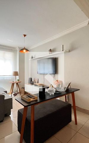 Casa de condomínio à venda com 140m², 4 quartos e 3 vagas Casa de condomínio à venda com 140m², 4 quartos e 3 vagasSala