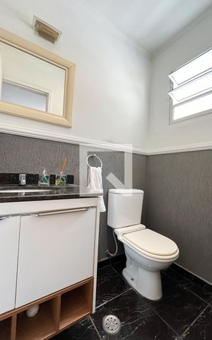 Casa de condomínio à venda com 140m², 4 quartos e 3 vagas Casa de condomínio à venda com 140m², 4 quartos e 3 vagasLavabo