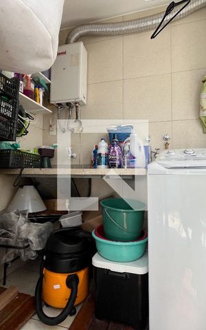 Casa à venda com 155m², 4 quartos e 1 vaga Casa à venda com 155m², 4 quartos e 1 vagaÁrea de Serviço