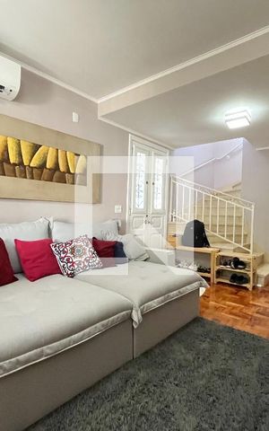 Casa à venda com 155m², 4 quartos e 1 vaga Casa à venda com 155m², 4 quartos e 1 vagaSala