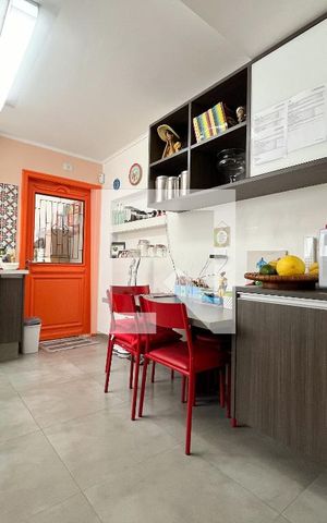 Casa à venda com 155m², 4 quartos e 1 vaga Casa à venda com 155m², 4 quartos e 1 vagaCozinha
