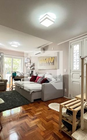 Casa à venda com 155m², 4 quartos e 1 vaga Casa à venda com 155m², 4 quartos e 1 vagaSala