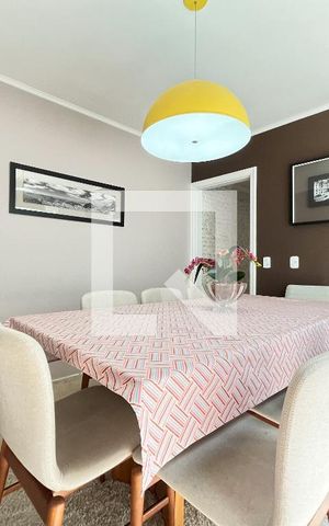 Casa à venda com 155m², 4 quartos e 1 vaga Casa à venda com 155m², 4 quartos e 1 vagaSala de Jantar