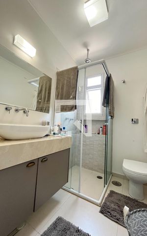 Casa à venda com 155m², 4 quartos e 1 vaga Casa à venda com 155m², 4 quartos e 1 vagaBanheiro da Suíte