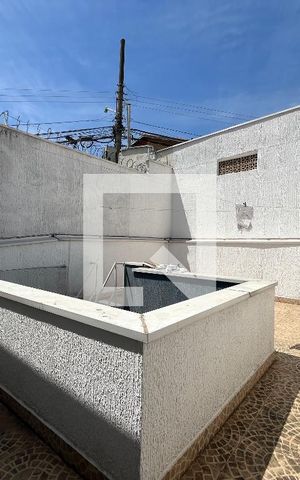 Casa à venda com 155m², 4 quartos e 1 vaga Casa à venda com 155m², 4 quartos e 1 vagaÁrea externa