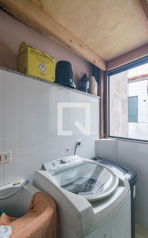 Apartamento à venda com 140m², 3 quartos e 2 vagas Apartamento à venda com 140m², 3 quartos e 2 vagasÁrea de Serviço Cobertura