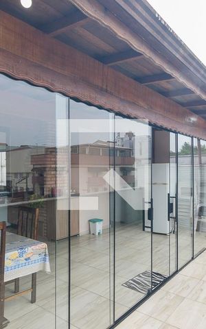 Apartamento à venda com 140m², 3 quartos e 2 vagas Apartamento à venda com 140m², 3 quartos e 2 vagasCobertura