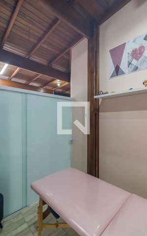 Apartamento à venda com 140m², 3 quartos e 2 vagas Apartamento à venda com 140m², 3 quartos e 2 vagasEscritório Cobertura