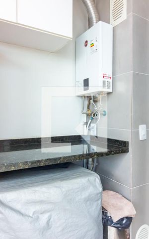 Apartamento à venda com 80m², 3 quartos e 2 vagas Apartamento à venda com 80m², 3 quartos e 2 vagasÁrea de Serviço