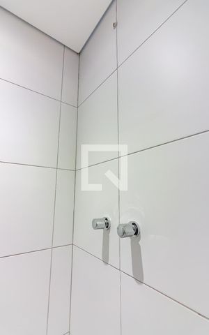 Apartamento à venda com 80m², 3 quartos e 2 vagas Apartamento à venda com 80m², 3 quartos e 2 vagasBanheiro