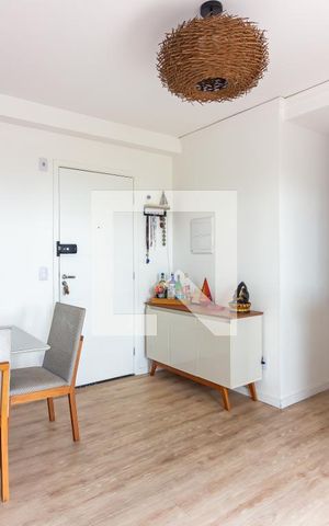 Apartamento à venda com 80m², 3 quartos e 2 vagas Apartamento à venda com 80m², 3 quartos e 2 vagasSala