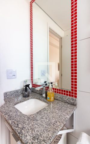 Apartamento à venda com 80m², 3 quartos e 2 vagas Apartamento à venda com 80m², 3 quartos e 2 vagasBanheiro da Suíte 2