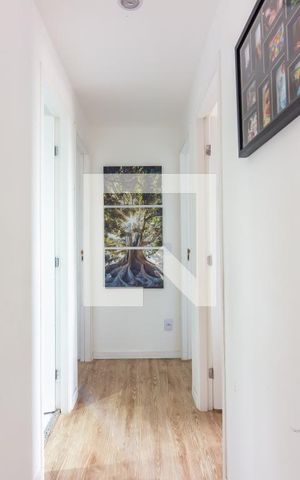 Apartamento à venda com 80m², 3 quartos e 2 vagas Apartamento à venda com 80m², 3 quartos e 2 vagasCorredor
