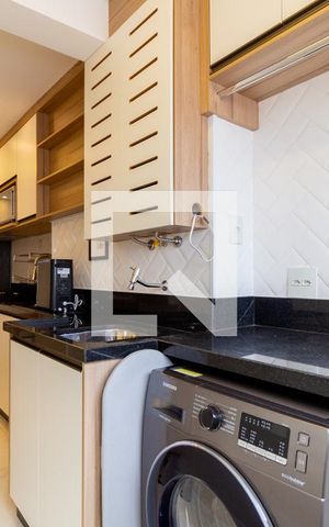Apartamento à venda com 70m², 2 quartos e 1 vagaÁrea de Serviço