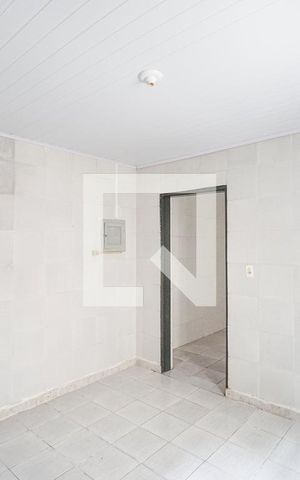 Casa de condomínio para alugar com 60m², 1 quarto e sem vaga Casa de condomínio para alugar com 60m², 1 quarto e sem vagaSala/Quarto