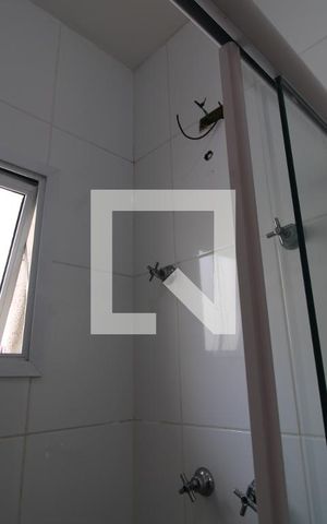 Casa de condomínio para alugar com 77m², 2 quartos e 1 vagaChuveiro banheiro da suíte 2