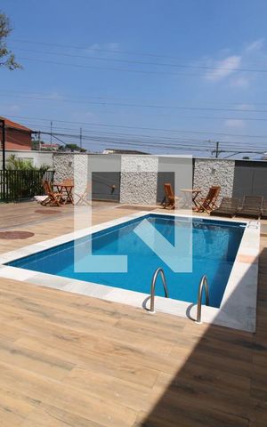 Apartamento para alugar com 34m², 1 quarto e sem vagaÁrea comum - Piscina