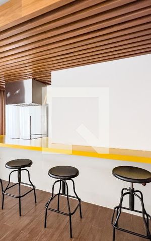 Apartamento à venda com 29m², 1 quarto e 1 vaga Apartamento à venda com 29m², 1 quarto e 1 vagaÁrea comum - Salão de festas, bar