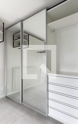 Apartamento à venda com 29m², 1 quarto e 1 vaga Apartamento à venda com 29m², 1 quarto e 1 vagaQuarto, armário, detalhes
