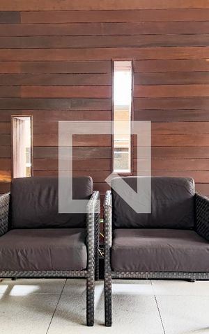 Apartamento à venda com 29m², 1 quarto e 1 vaga Apartamento à venda com 29m², 1 quarto e 1 vagaÁrea comum - Living de entrada