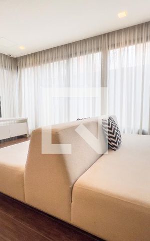 Apartamento à venda com 29m², 1 quarto e 1 vaga Apartamento à venda com 29m², 1 quarto e 1 vagaÁrea comum - Salão de festas, estar com TV
