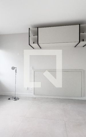 Apartamento à venda com 29m², 1 quarto e 1 vaga Apartamento à venda com 29m², 1 quarto e 1 vagaQuarto, espaço para a cama e janela