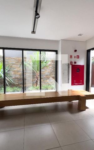 Apartamento à venda com 29m², 1 quarto e 1 vaga Apartamento à venda com 29m², 1 quarto e 1 vagaÁrea comum - Living de entrada