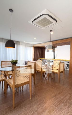 Apartamento à venda com 29m², 1 quarto e 1 vaga Apartamento à venda com 29m², 1 quarto e 1 vagaÁrea comum - Salão de festas, panorâmica