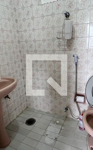 Studio à venda com 28m², 1 quarto e sem vaga Studio à venda com 28m², 1 quarto e sem vagaBanheiro